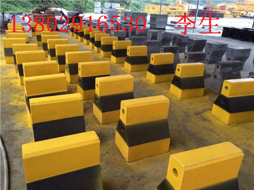 深圳水泥墩廠家，水泥隔離墩，水泥防撞墩價(jià)格大全